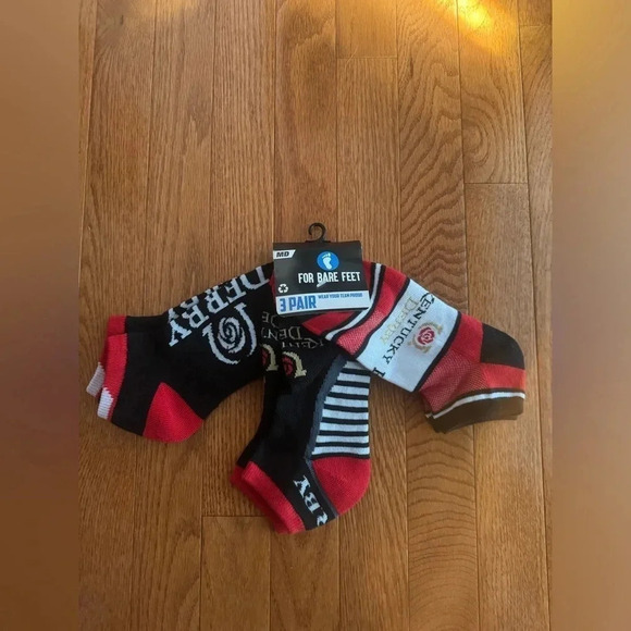 For Bare‎ Feet Kentucky Derby 3-Pack Show Me The Money Ankle Socks size medium - Picture 1 of 3